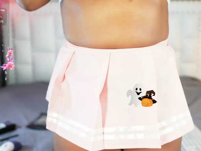 Indiancutiie live cam on BongaCams