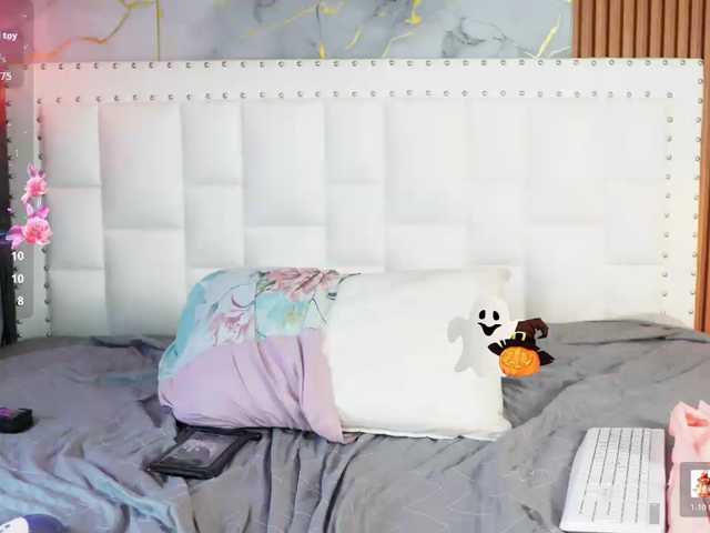 Indiancutiie live cam on BongaCams