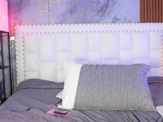 Indiancutiie live cam on BongaCams