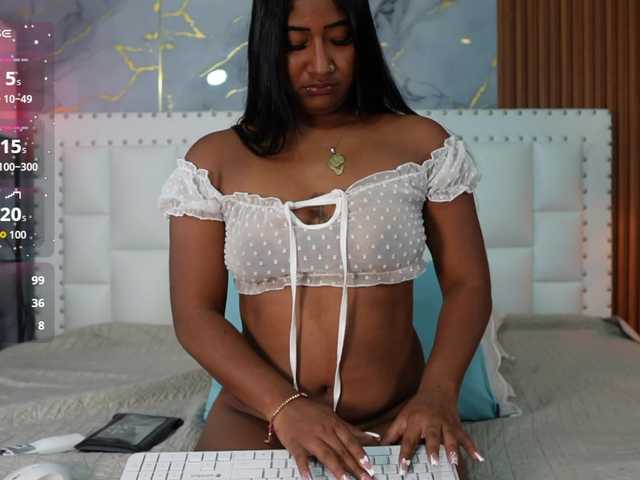 Indiancutiie live cam on BongaCams