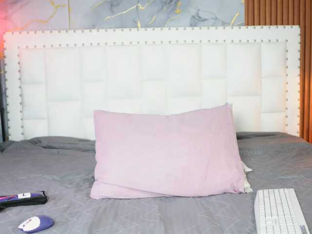 Indiancutiie live cam on BongaCams