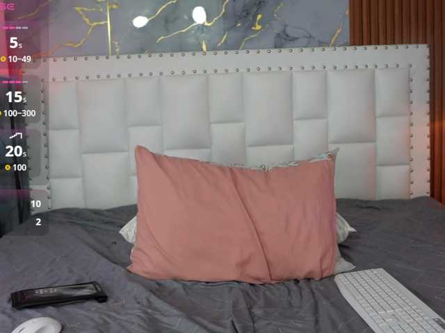 Indiancutiie live cam on BongaCams