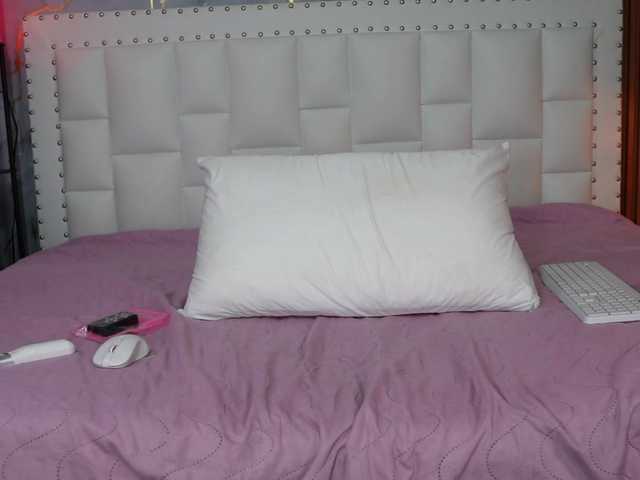 Indiancutiie live cam on BongaCams
