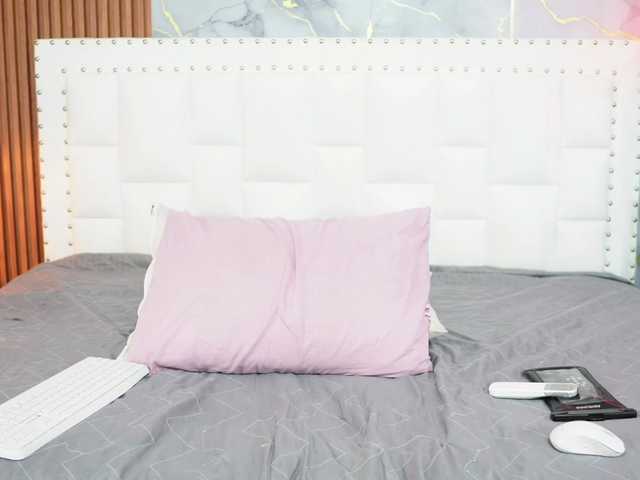 Indiancutiie live cam on BongaCams