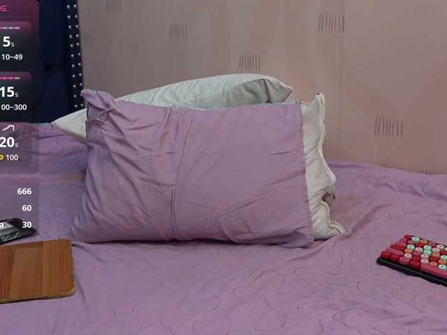 Indiancutiie live cam on BongaCams