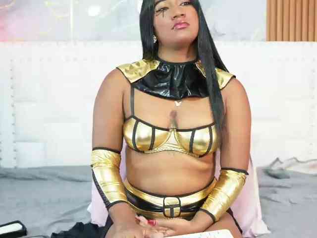Indiancutiie's webcam live show