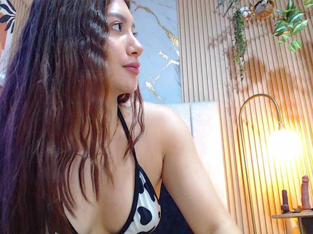 hornyssluttt live webcam show