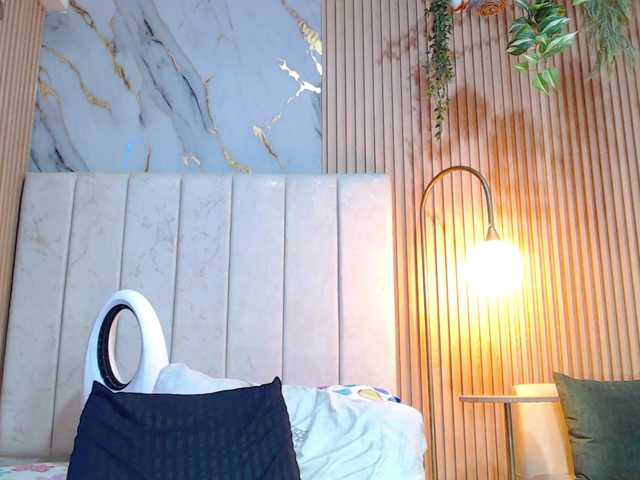 hornyssluttt live cam on BongaCams