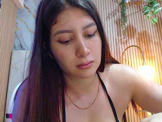 hornyssluttt webcam