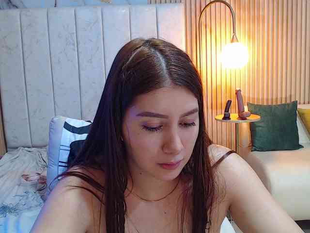 hornyssluttt webcam