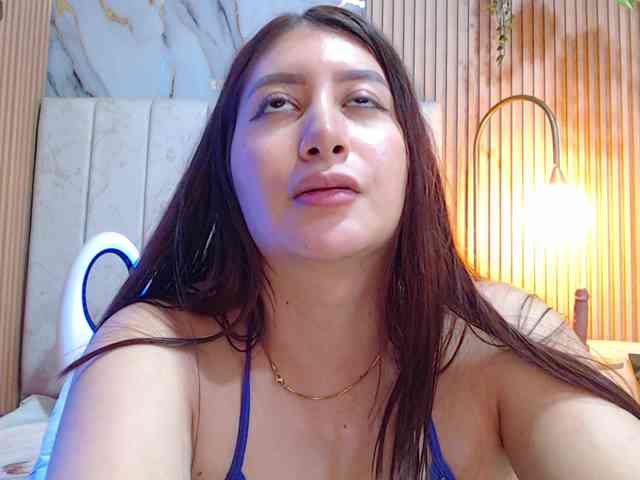 hornyssluttt webcam
