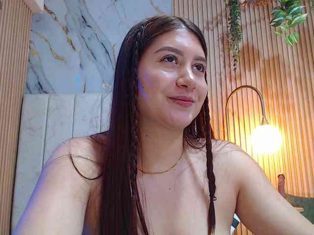 hornyssluttt webcam