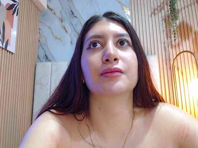 hornyssluttt webcam