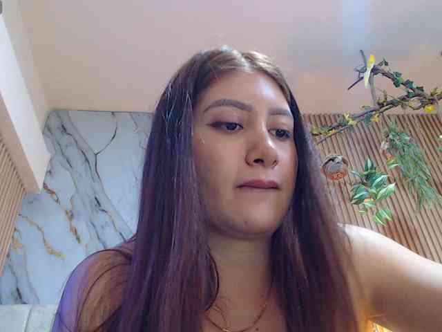 hornyssluttt webcam