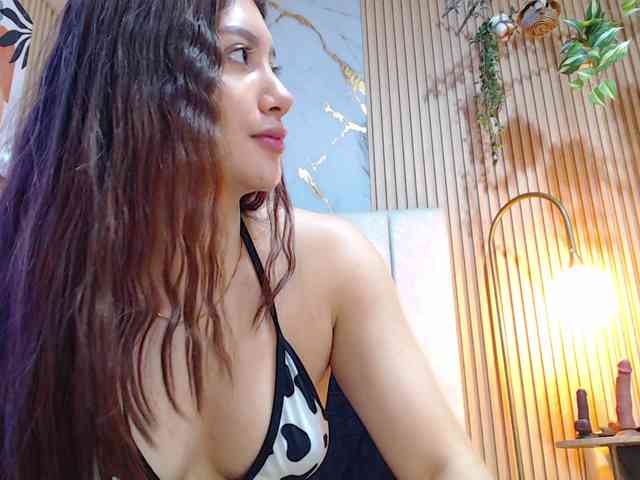 hornyssluttt webcam