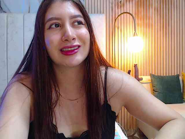 hornyssluttt webcam
