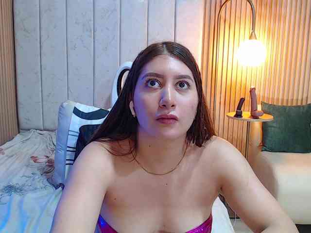 hornyssluttt webcam