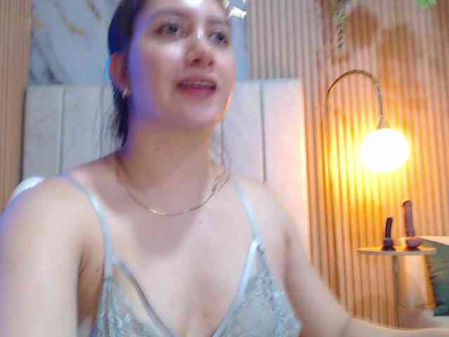 hornyssluttt webcam