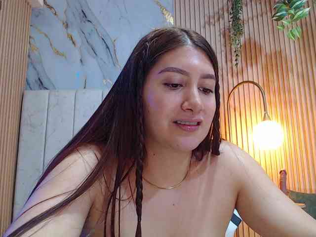 hornyssluttt webcam