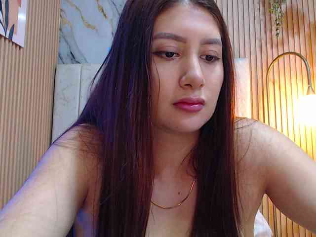 hornyssluttt webcam
