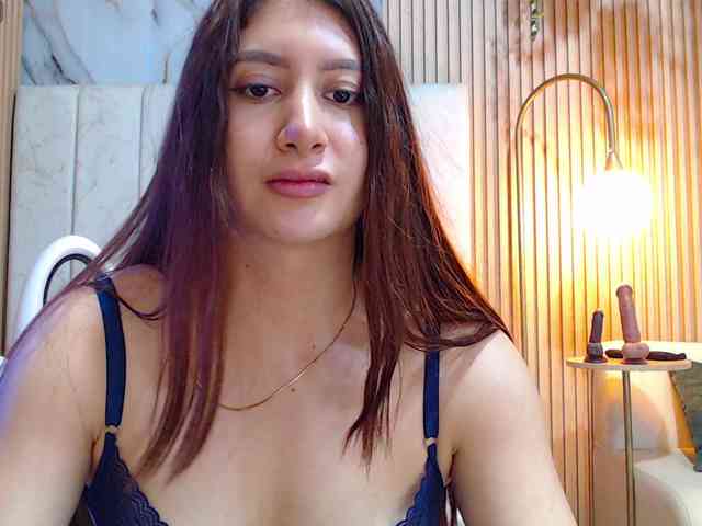 hornyssluttt webcam