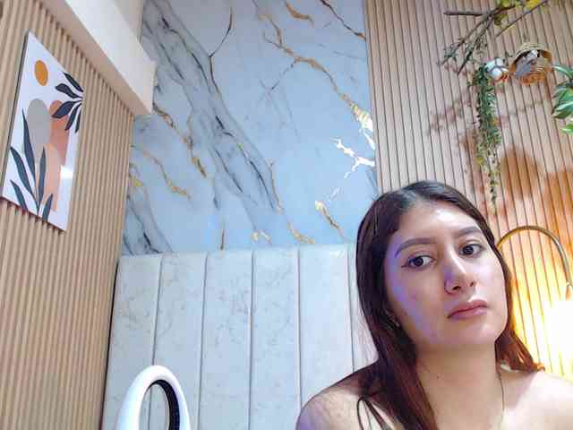 hornyssluttt webcam