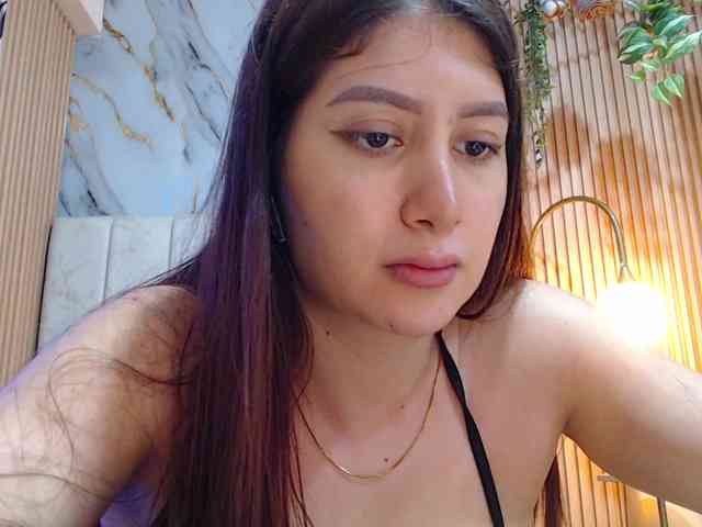 hornyssluttt webcam