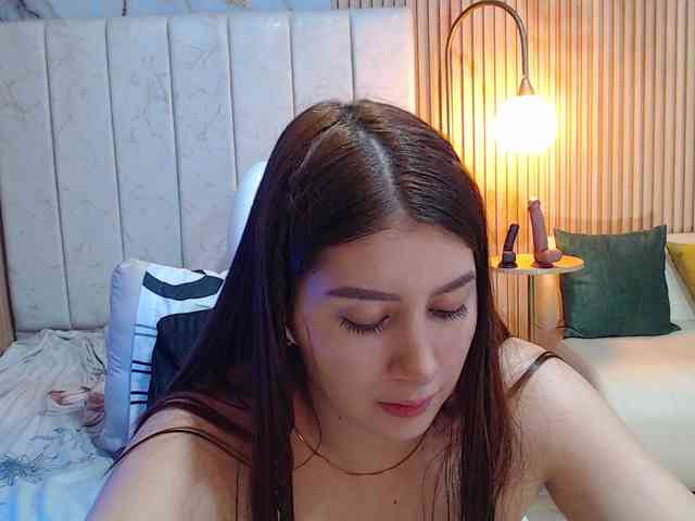 hornyssluttt webcam