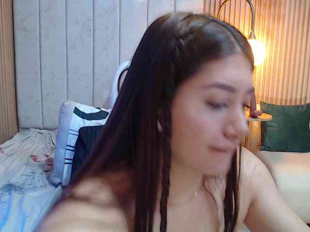 hornyssluttt webcam