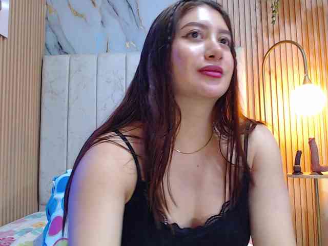 hornyssluttt webcam
