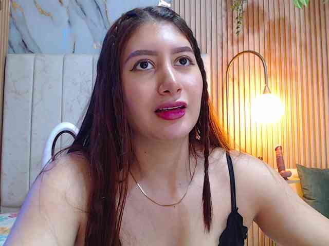 Model: hornyssluttt