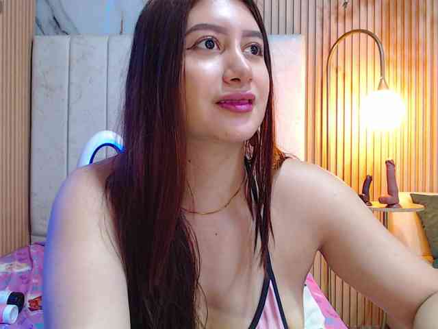 hornyssluttt webcam