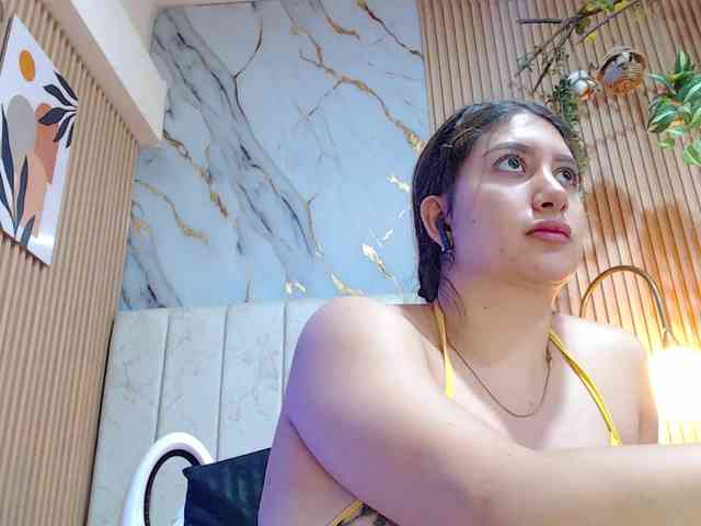 hornyssluttt webcam