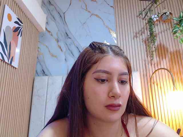 hornyssluttt webcam