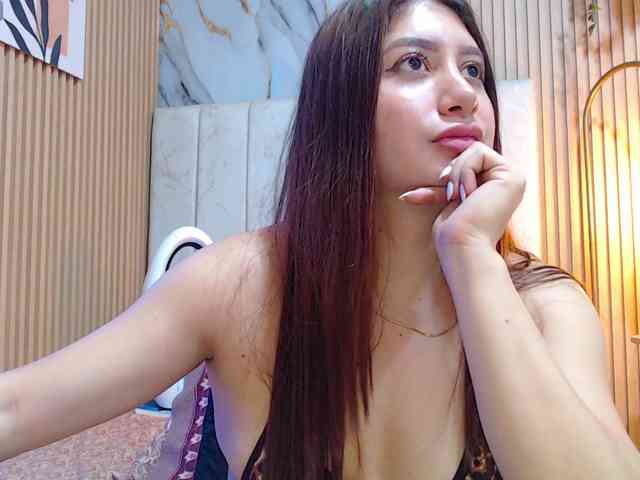 hornyssluttt webcam