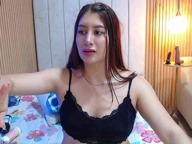 hornyssluttt webcam