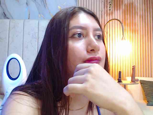hornyssluttt webcam