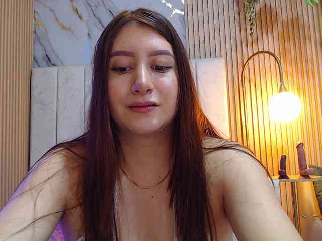 hornyssluttt webcam