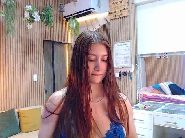 hornyssluttt