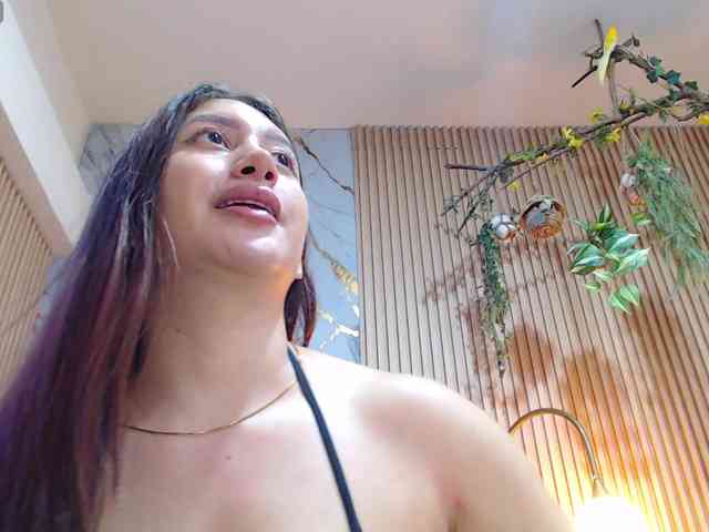 hornyssluttt webcam