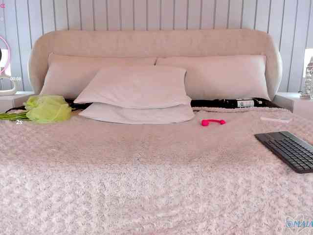 MaiaCollins webcam