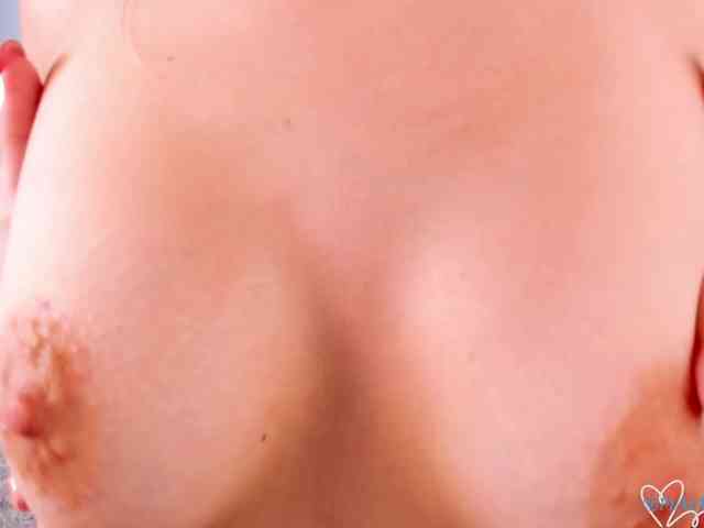 MaiaCollins webcam