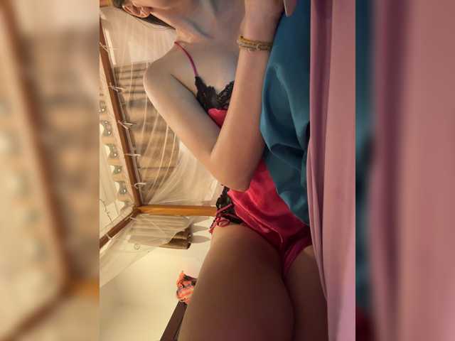 KinaMoonLove live cam on BongaCams