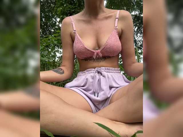 Live трансляция KinaMoonLove - Runet.cam