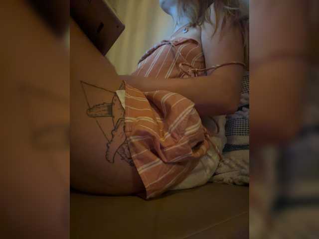 KinaMoonLove live cam on BongaCams