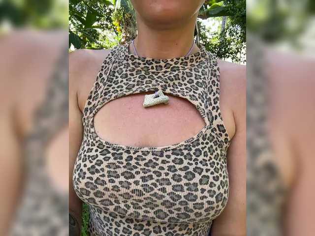 KinaMoonLove's BongaCams show and profile