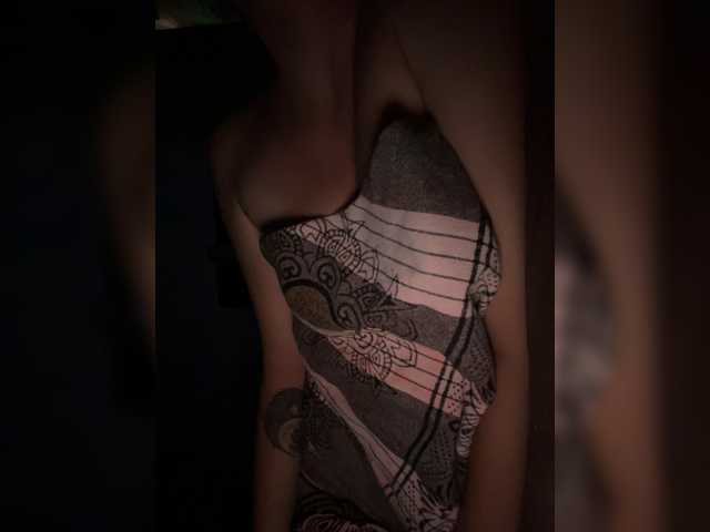 KinaMoonLove live cam on BongaCams