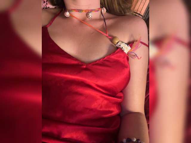KinaMoonLove live cam preview