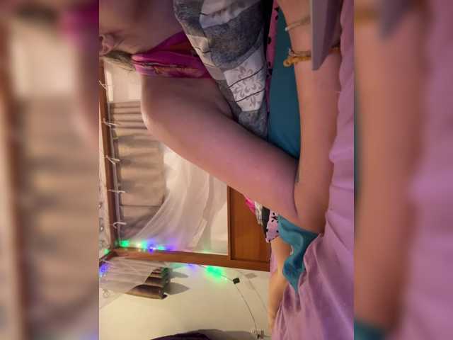 Kinamoonlove live cam