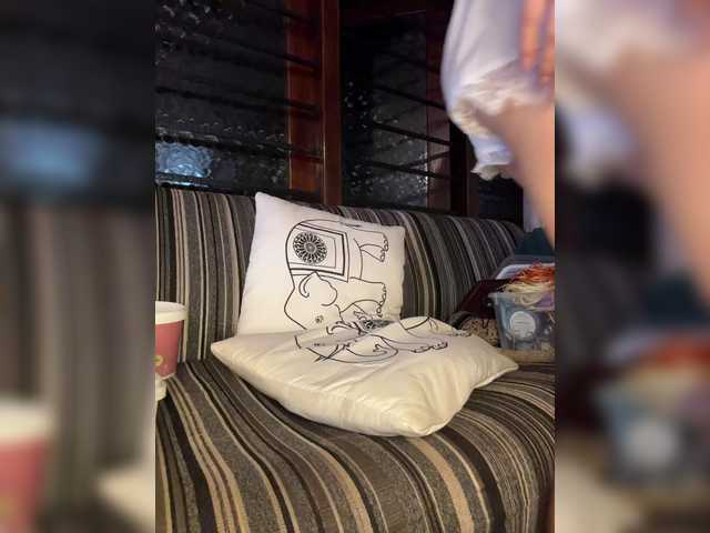  KinaMoonLove chat room